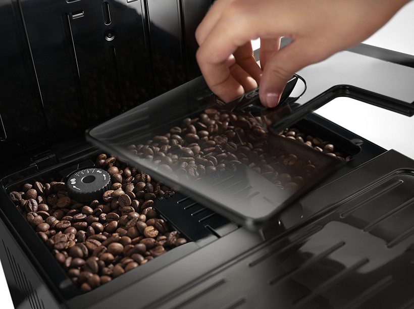 DeLonghi America Prima Donna Fully Automatic Espresso Machine
