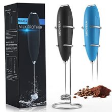 Handheld Milk Frother with Double Whisks in Black – Ideal for Creating Creamy Lattes, Cappuccinos, and Hot Chocolate with a Modern Storage Stand