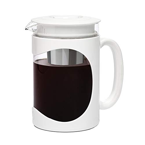 Enjoy Perfectly Smooth Cold Brew with Our Comfort Grip Iced Coffee Maker - 6 Cup Size, Durable Glass Carafe, Removable Mesh Filter, Dishwasher Safe - Get Yours Now in White!