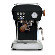 Precision Espresso Mastery in Dark Black Elegance
