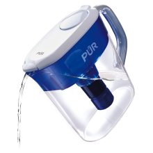 PUR 7-Cup Water Filter Pitcher in Clear/Blue with stay-tight lid and space-saving design, showcasing its effective filtration system for cleaner, better-tasting water