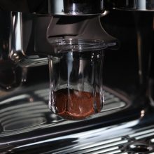 Transparent 54mm Dosing Cup for Breville Portafilters with Grinder Activating Tab – Perfect for Accurate Coffee Grinding and Transfer