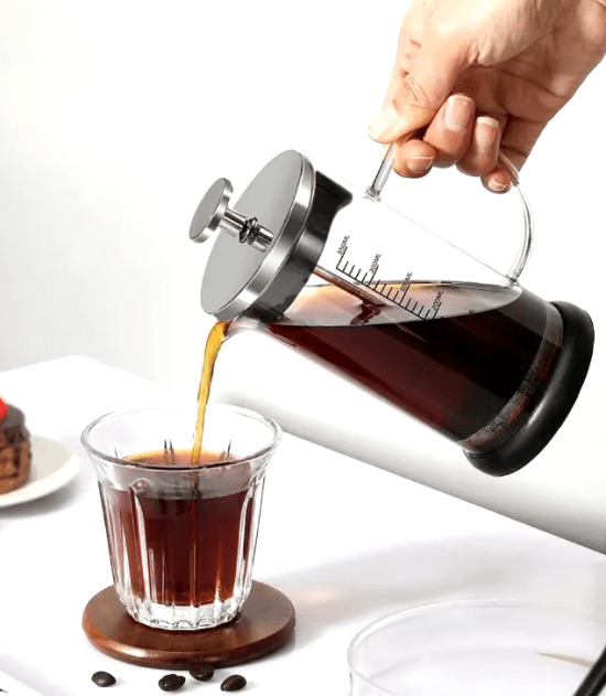 French press coffee maker in heat-resistant borosilicate glass with multiple size options for brewing coffee, tea, and milk froth.